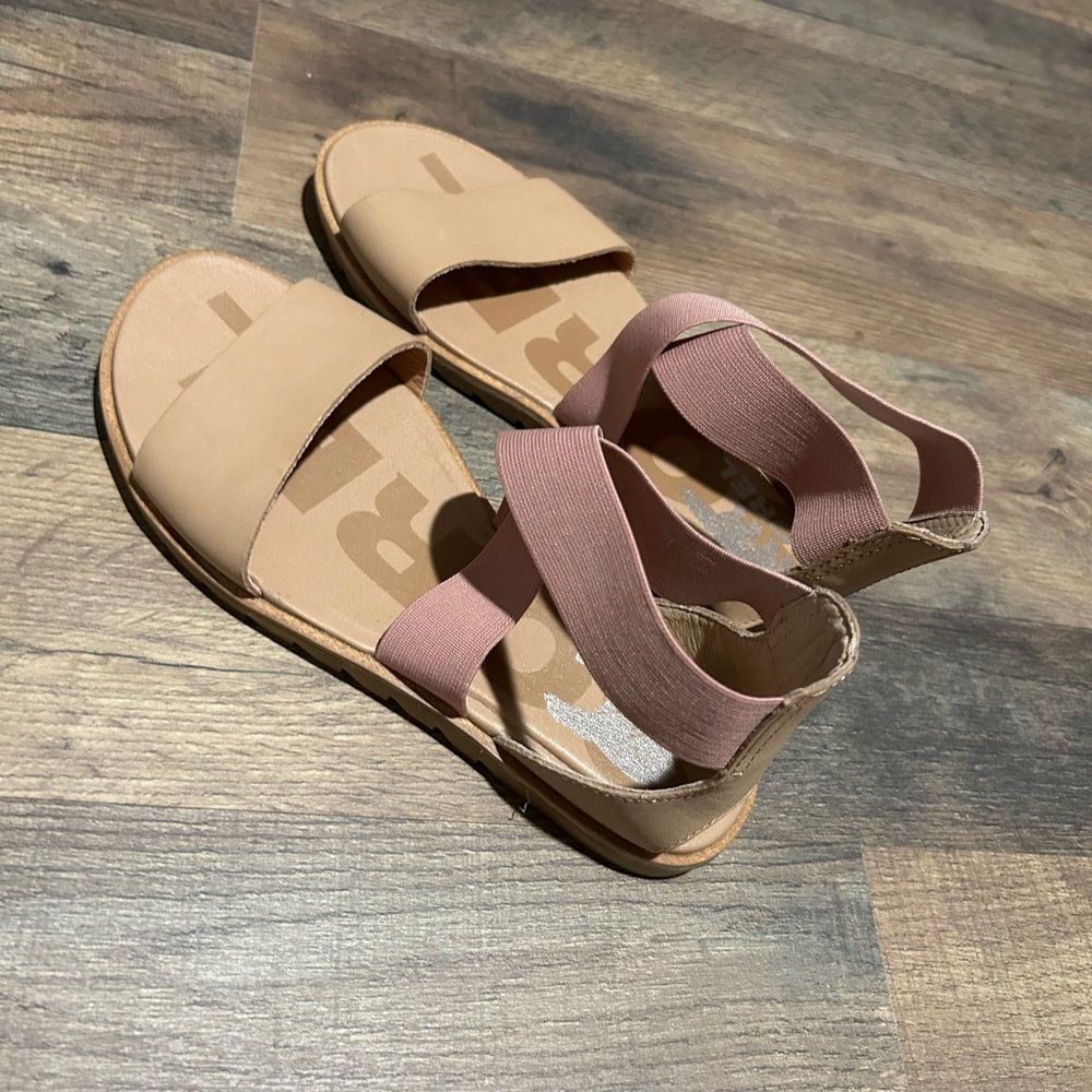 New Sorel Gladiator Style Flats 6